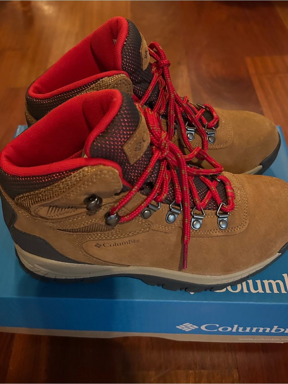 Columbia Newton Ridge - Plus Waterproof Amped Hiking Boots